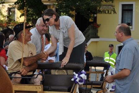 KNOBLEHARJEVO 2012 - Otvoritev ceste in pločnika do osnovne šole Frana Metelka 38